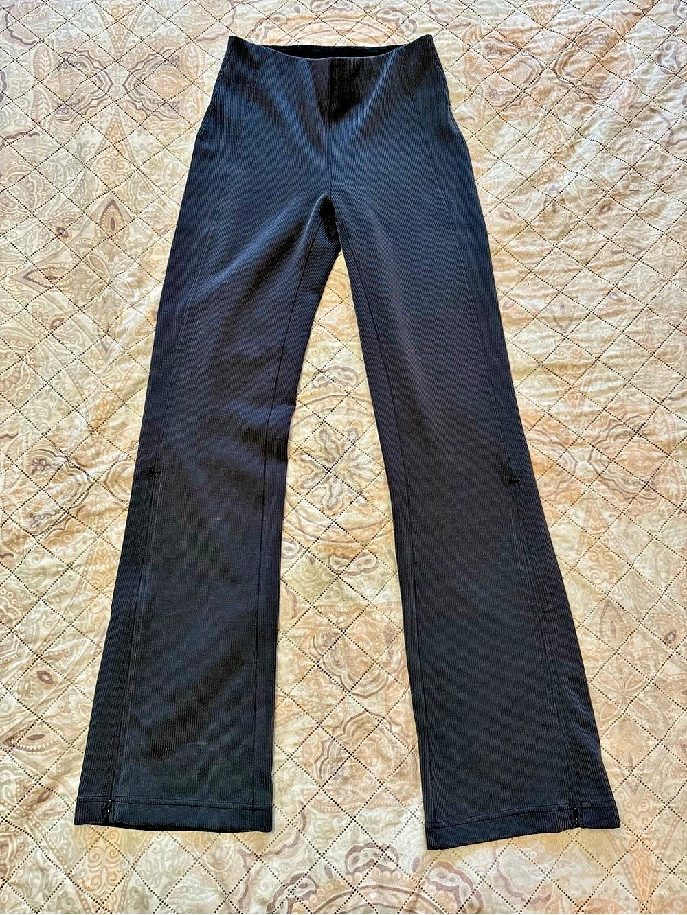 lululemon Ribbed Softstreme Zip-Leg High-Rise Pant